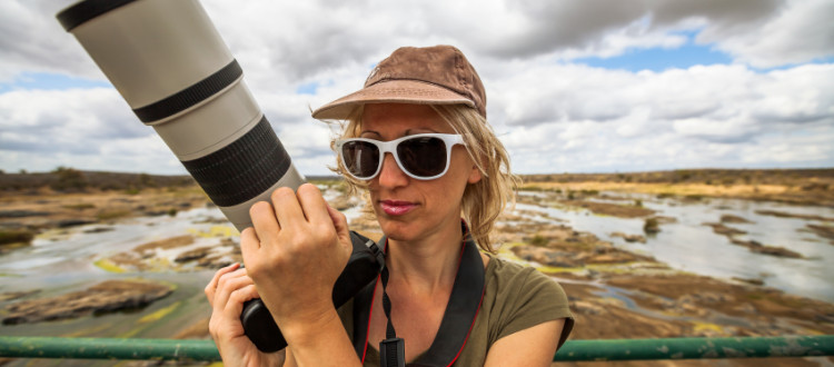 Women Wildlife Photographer Picture